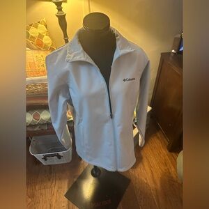 Columbia Women's Light Gray Ski Jacket